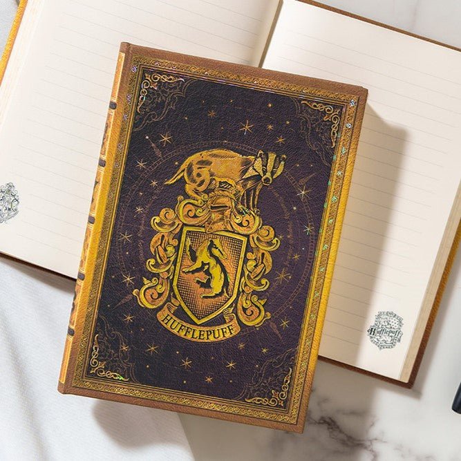 Anteckningsbok Harry Potter - Hufflepuff - Midi Linjerad - 2 - Paperblanks - Tidformera