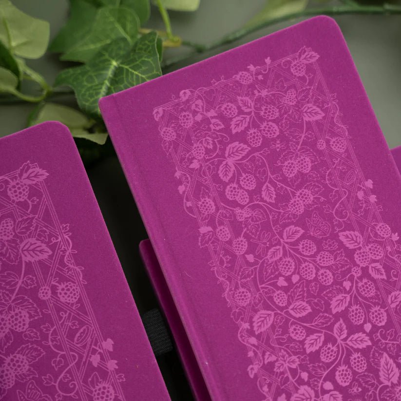 Dotted Notebook - A5 - Berries & Vines - 6 - Archer & Olive - Tidformera