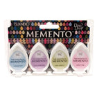 Stämpeldyna Memento Dew Drop - Oh Baby från Tsukineko. 4 ljusa färger på stämpeldynor i denna förpacknig. Blå, lavendel, grön och rosa. - Tidformera
