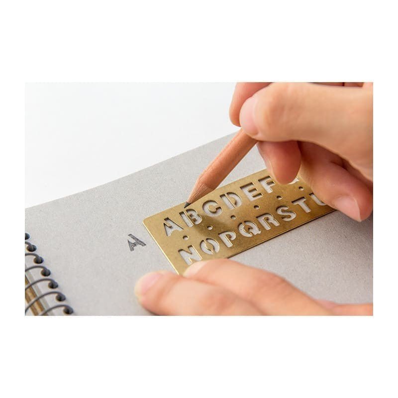TRC Brass Mässing - Template Bookmark Alphabet - 2 - Traveler's Company - Tidformera