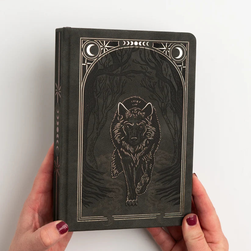 Dotted Notebook - B5 - Wolf in the Night
