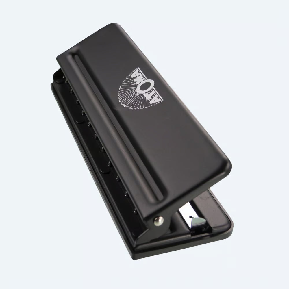 Hole punch Atoma