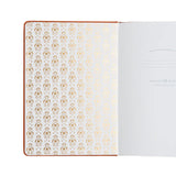 Insidan på pärmen av Dotted notebook Chrysanthemum från Archer & Olive. Tidformera
