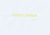 Handskriven text med orden "lemon cream" i gul färg, skriven med ABT Dual Brush Pen i nyansen 090 Lemon Cream.