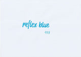 Handskriven text med orden "reflex blue" i reflexblå färg, skriven med ABT Dual Brush Pen i nyansen 493 Reflex Blue.