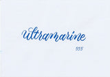 Handskriven text med ordet "ultramarine" i blå färg, skriven med ABT Dual Brush Pen i nyansen 555 Ultramarine.