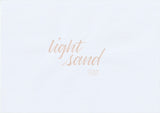 Handskriven text med orden "light sand" i mild sandfärg, skriven med ABT Dual Brush Pen i nyansen 990 Light Sand.