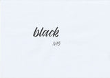 Handskriven text med ordet "black" i svart färg, skriven med ABT Dual Brush Pen i nyansen N15 Black.