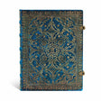 Anteckningsbok Azure - Ultra Linjerad Hård pärm Knäppe. Blå bok med guldfärgade detaljer. Boken har två knäppen till stängning. Från Paperblanks - Tidformera
