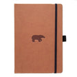 Anteckningsbok Wildlife Dotted A4 Brown Bear från Dingbats* - Brun anteckningsbokmed en björn på pärmen. Boken har svart gummiband för stängning samt pennhållare.
 - Tidformera
