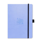 Dotted notebook Earth Collection - Sky Blue Great Barrier Reef från Dingbats* - Ljusblå anteckningsbok med svart gummiband för stängning samt pennhållare. - Tidformera