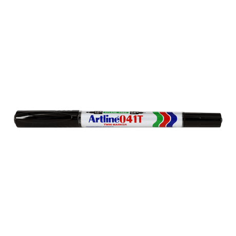 Märkpenna Artline 2 - i - 1 svart  från Artline. Penna som det står Artline041T Twin marker på.