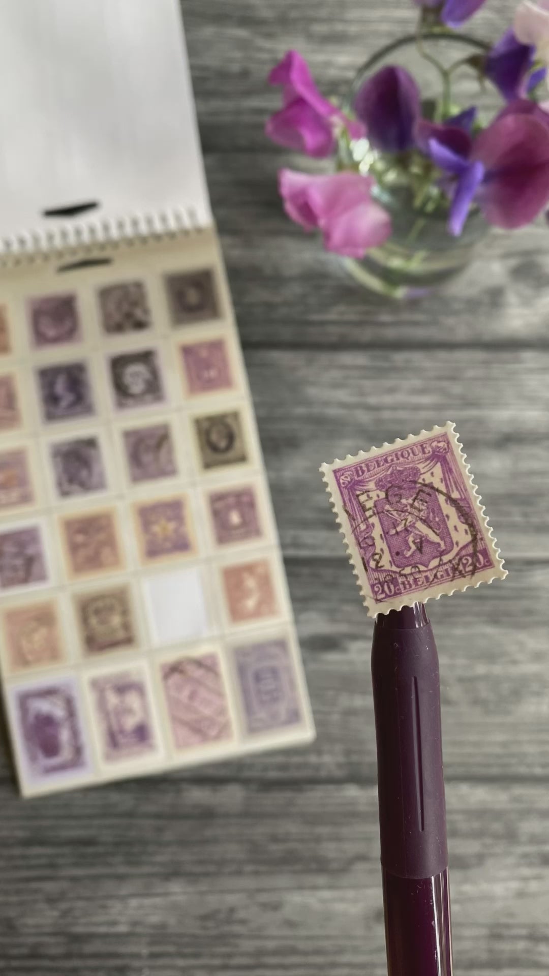 Video - Sticker Book Tim Holtz - Postmarked
