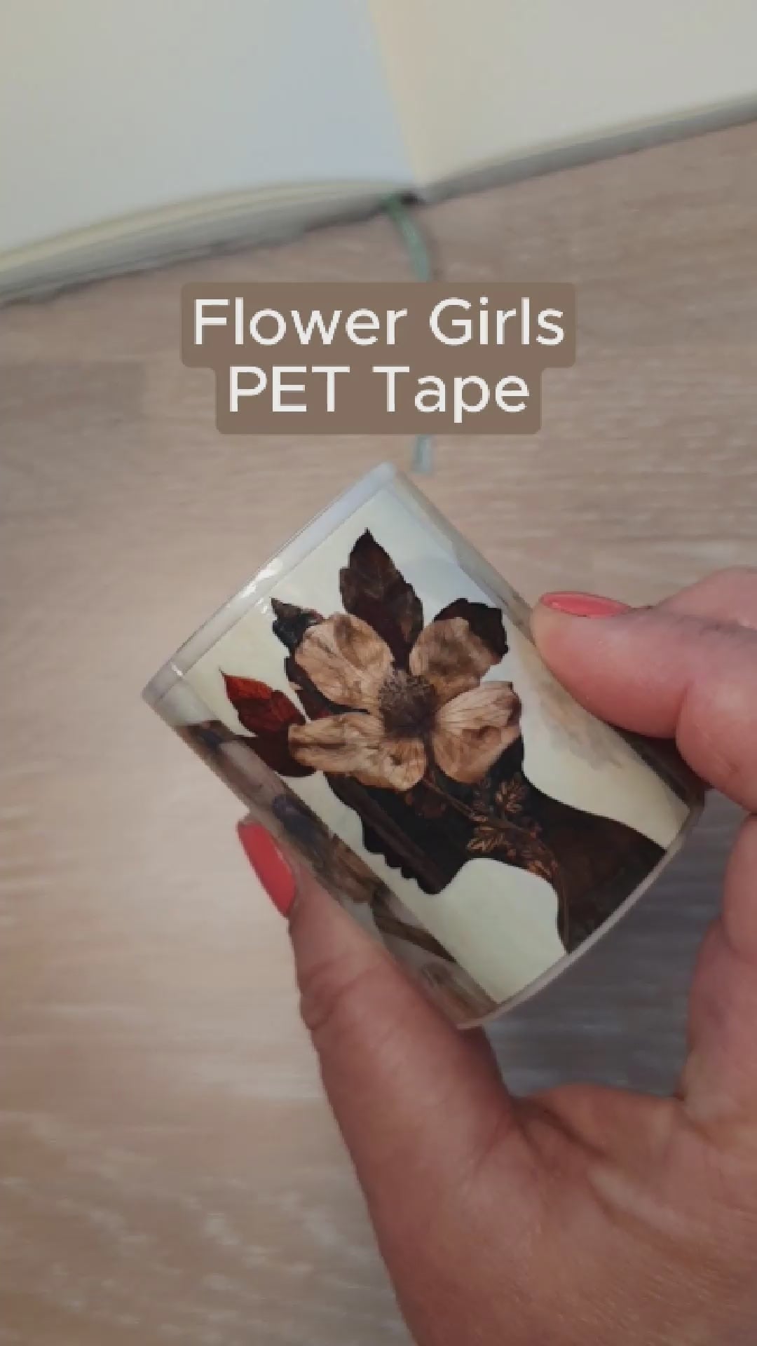 Tidformera visar motiven på Flower Girls PET tape från Mic & Mim.