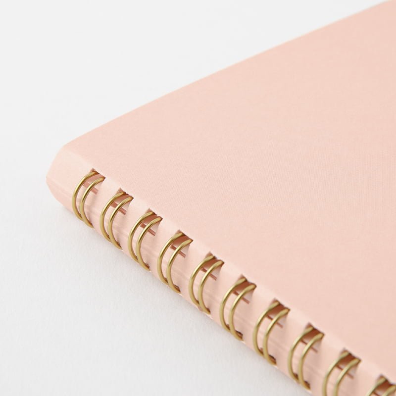 Spiralblock Dotted A5 - Pink - 4 - Midori - Tidformera