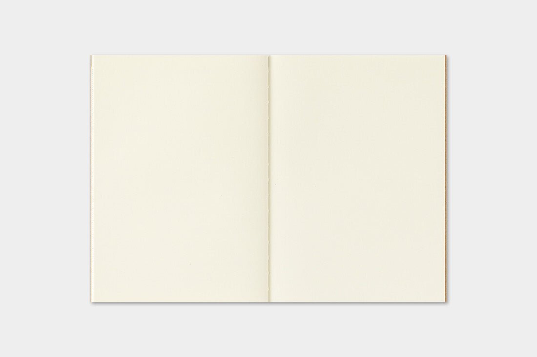 TRC 2027 Monthly Diary Passport size - 10 - Traveler's Company - Tidformera